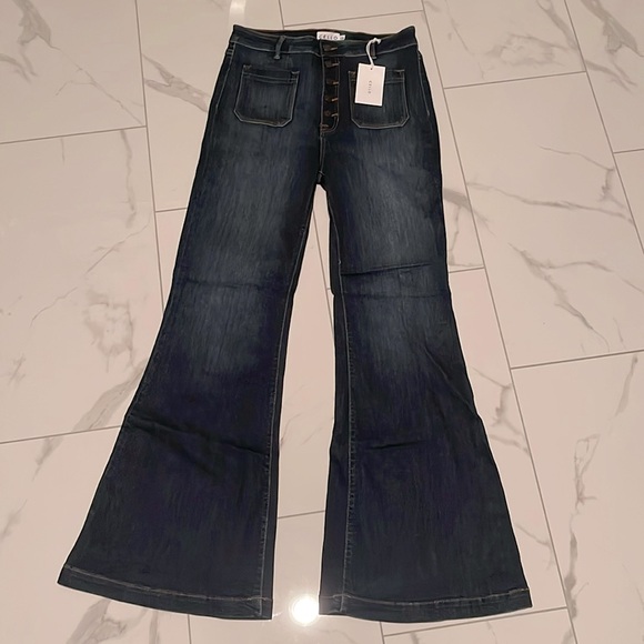 New with tags. Cello flare bottom/ bell bottom jeans. Smoke free home. - Picture 1 of 2